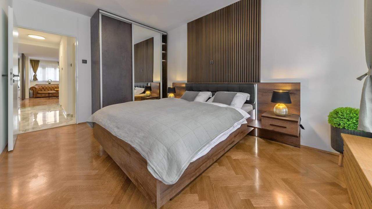 Apartment President With Sauna