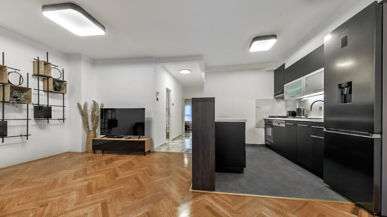 President With Sauna Apartment Zagreb